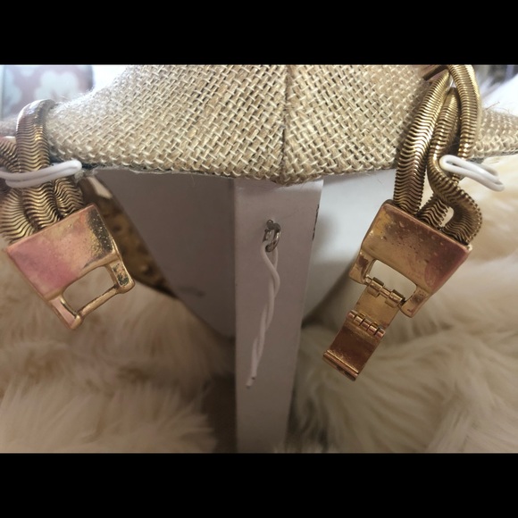 Gold Tone Rhinestone Bib Necklace and Earrings - Picture 4 of 8